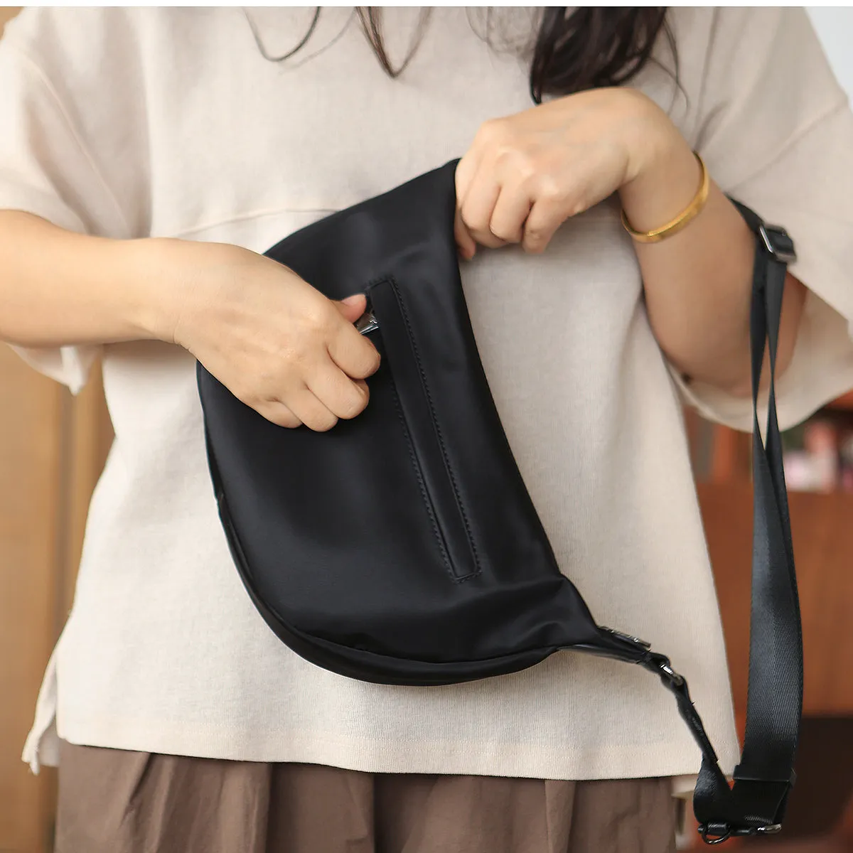 Chic Women's Nylon Crossbody Bag Black Small Shoulder Purse