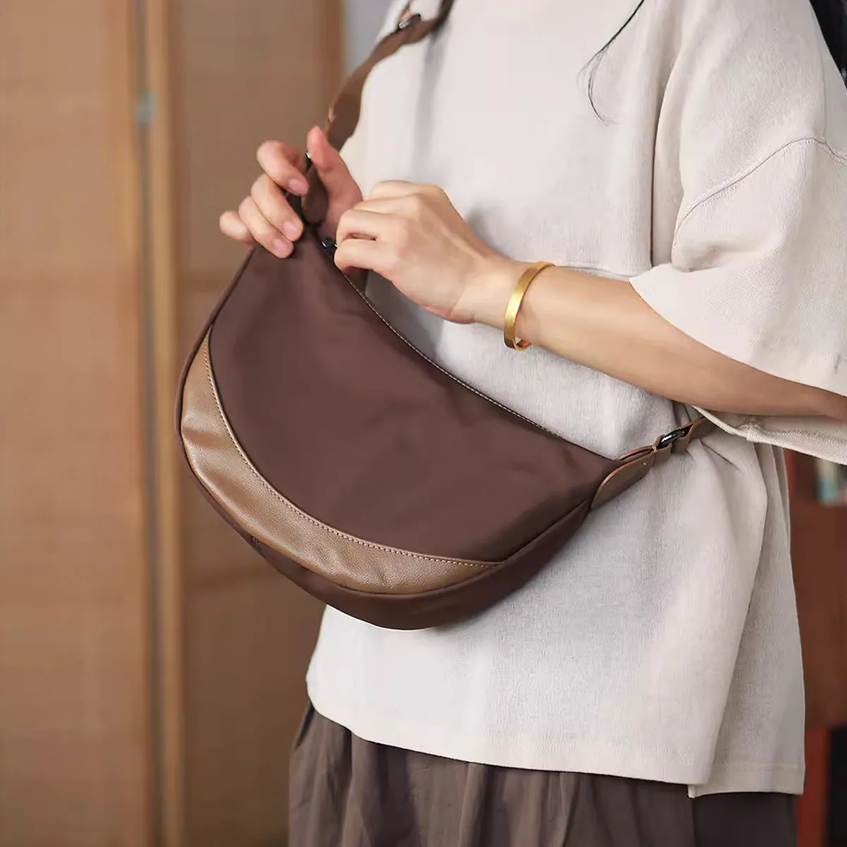 Chic Women's Nylon Crossbody Bag Black Small Shoulder Purse