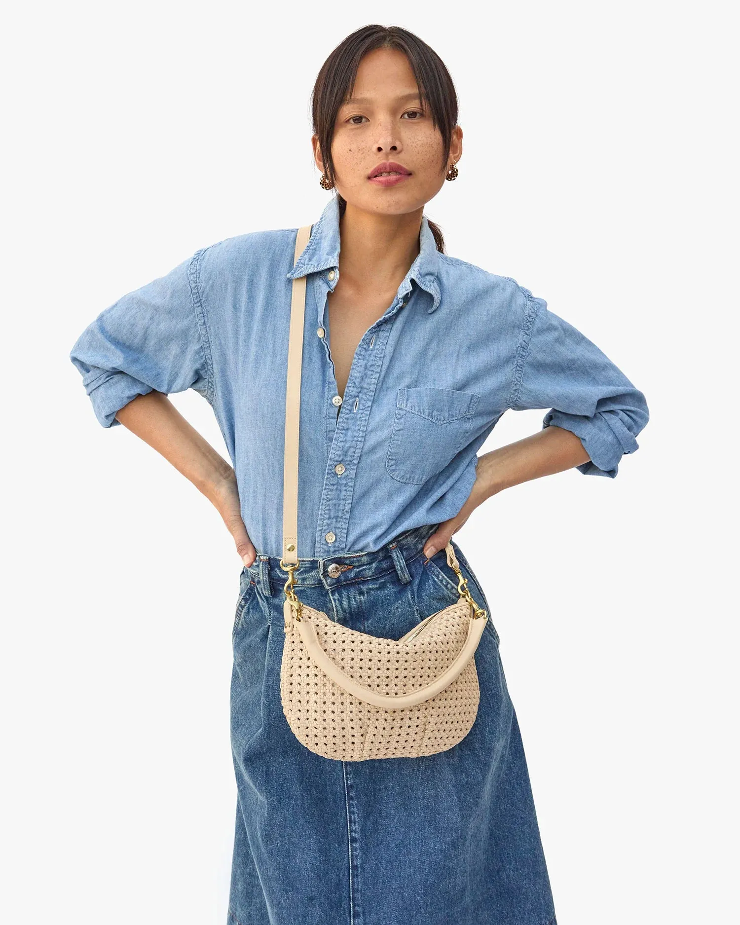 Clare V. Petite Moyen Messenger Bag - Cream Rattan