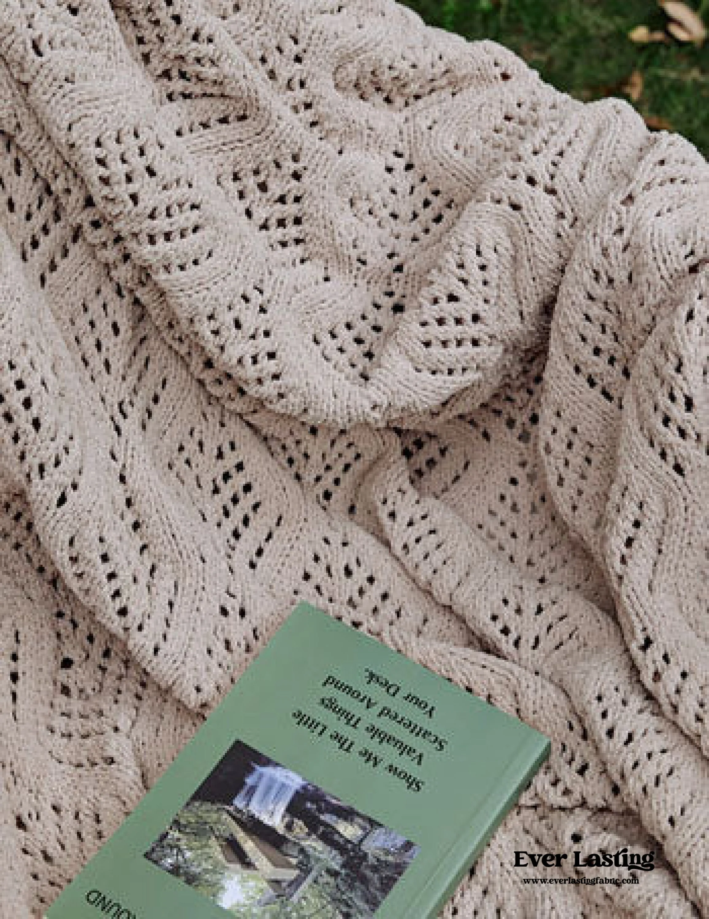 Cozy Knit Pom Pom Blanket (7 Colors)