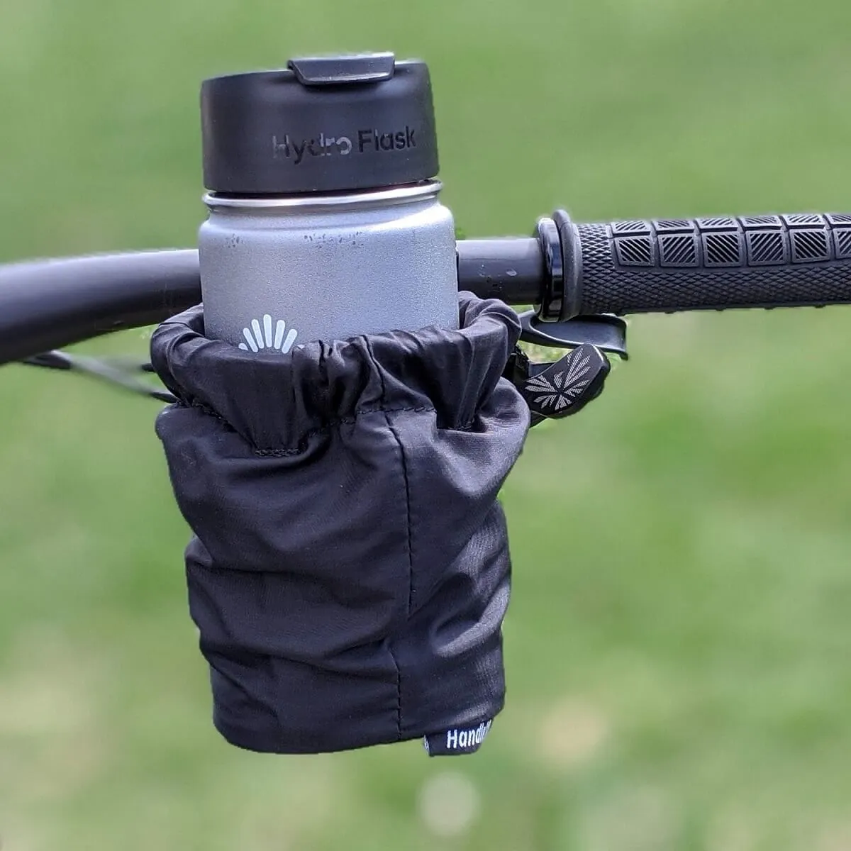 Double Rainbow Diamond | Shock-Absorbing Cup Holder