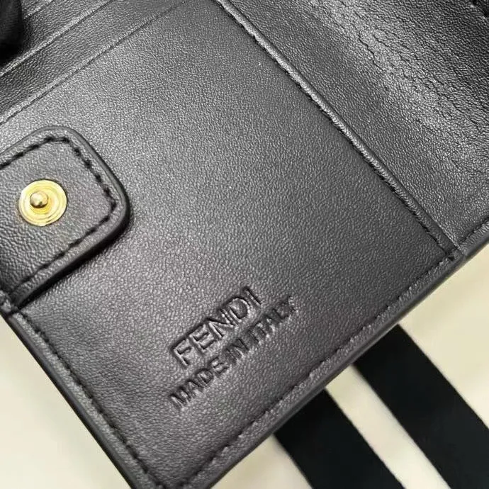 FF242 Fendi Roma Continental / 4.5x0.7x3.7inch