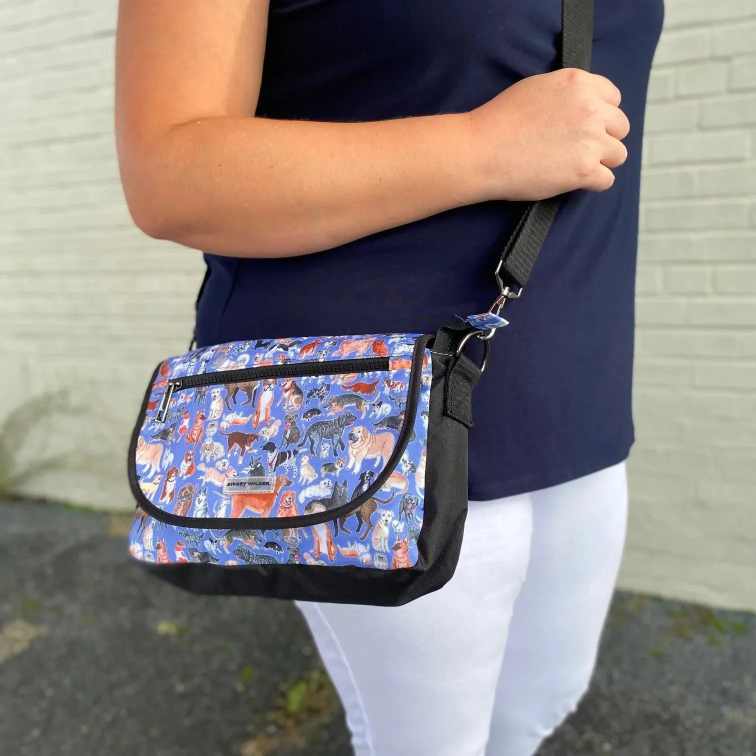 Happy Capys Stride Crossbody
