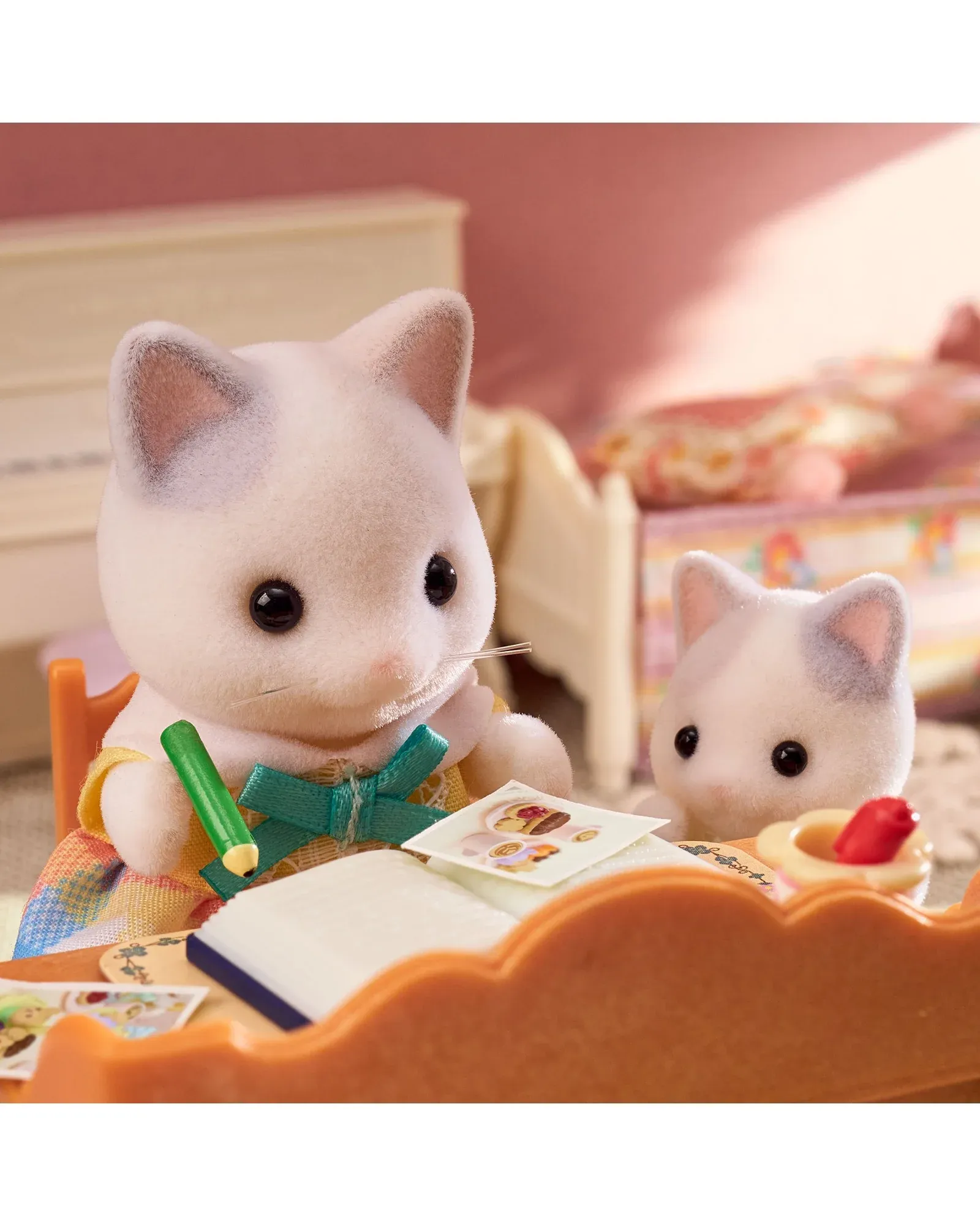 Latte Cat Family