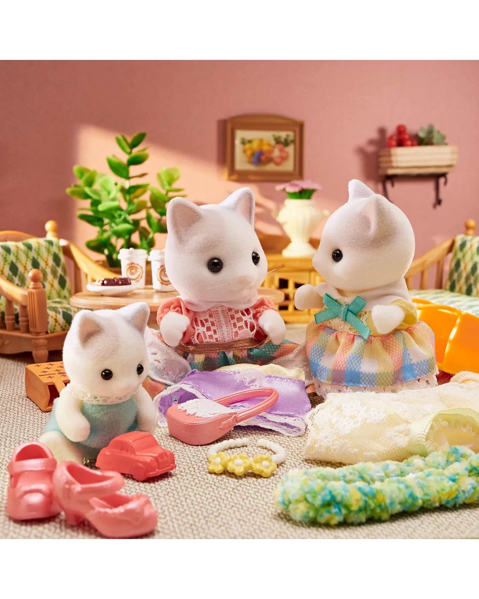 Latte Cat Family