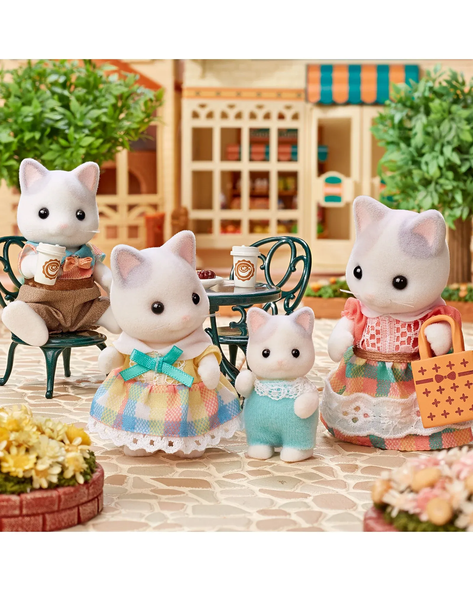 Latte Cat Family