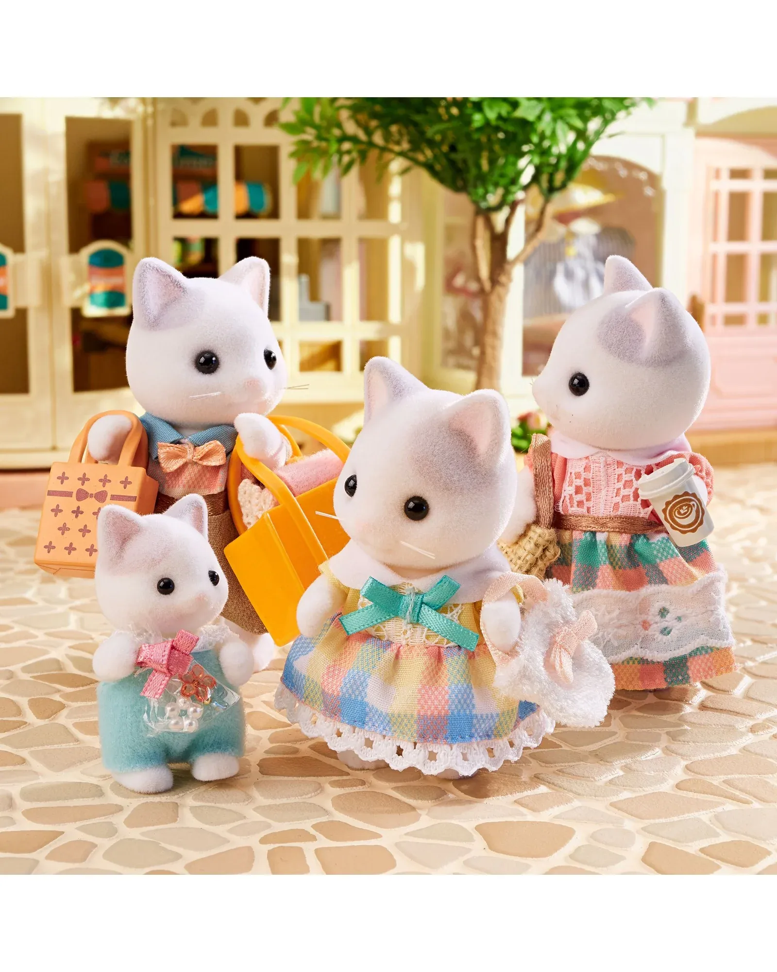 Latte Cat Family