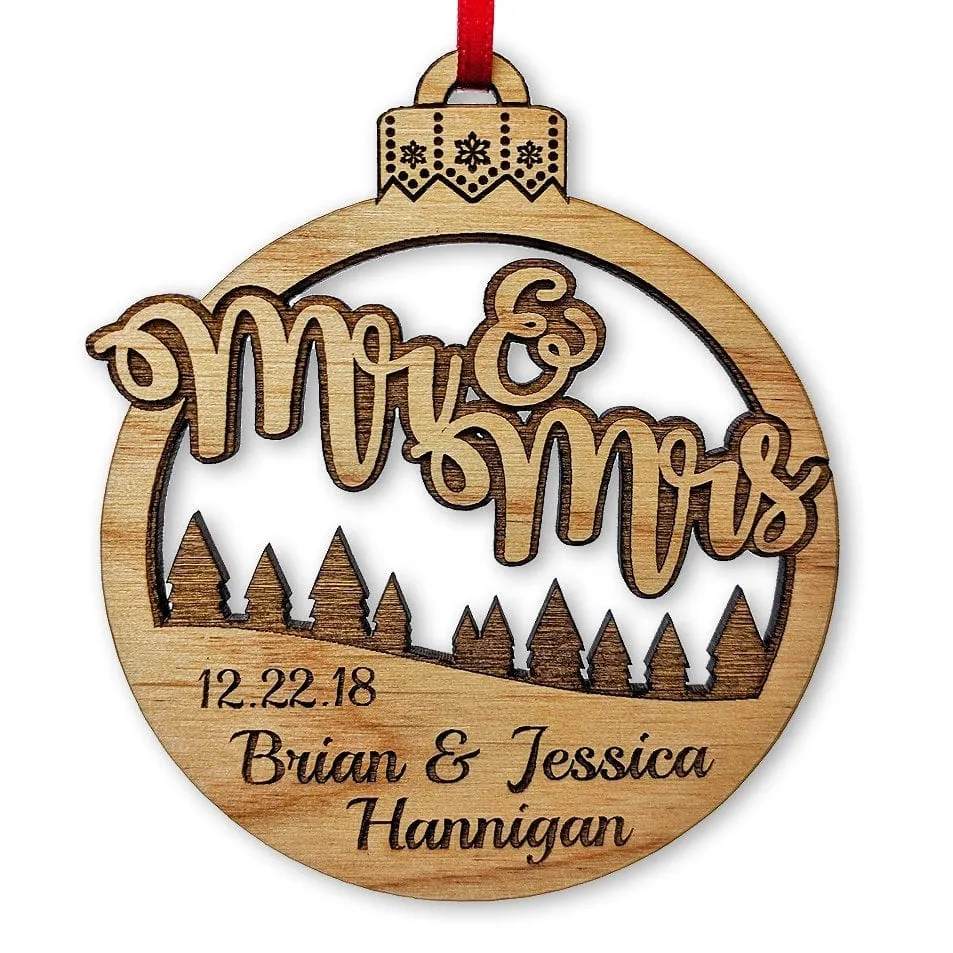 Mr and Mrs Christmas Ornament Engraved Personalized Rustic Holiday Wedding Gift Favor for Bride Groom Couples Just Married Ornaments Custom